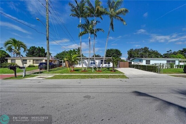 Building Photo - 5521 SW 39th St