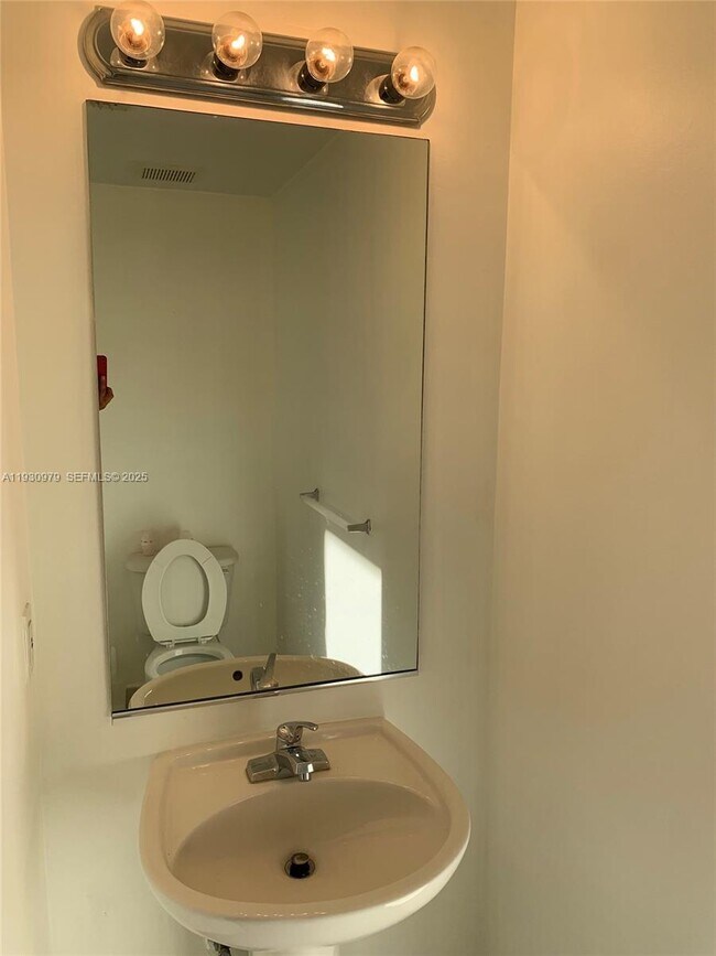 Building Photo - 3150 SW 152nd Pl