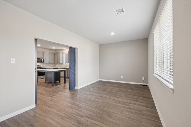 Building Photo - 2425 Shellcracker Dr
