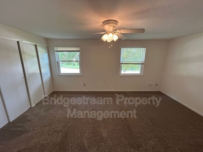 Building Photo - 1404 Crown Point Ct