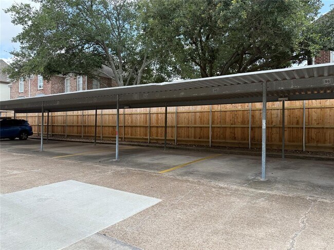Building Photo - 845 Augusta Dr