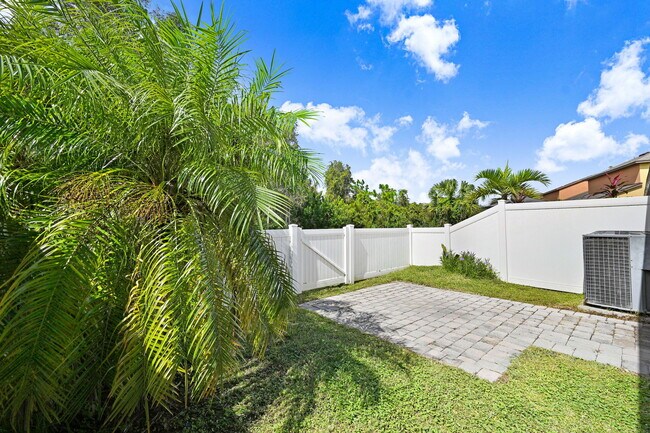 Rear Patio - 1140 Luminary Cir