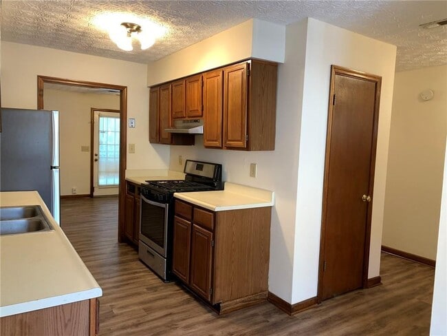 Building Photo - 1107 Booth Ct SW