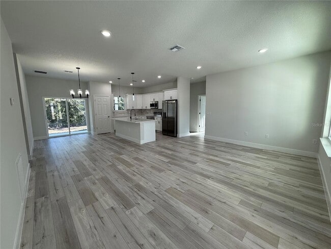 Building Photo - 7897 N Fieldstone Point