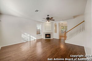 Building Photo - 688 La Bahia Loop