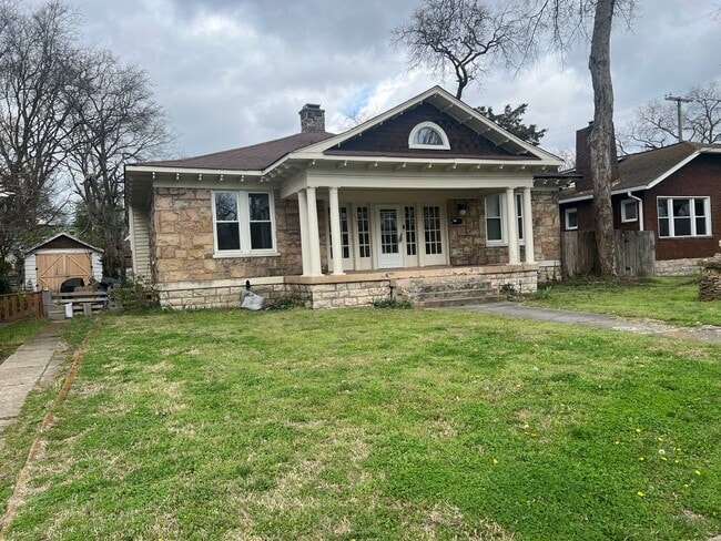 Building Photo - 2502 Blair Blvd