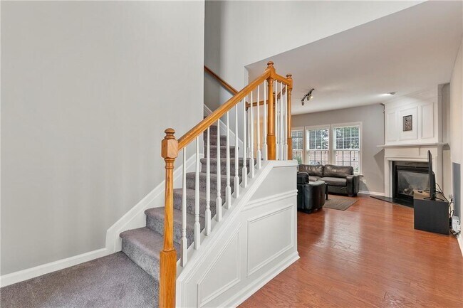 Building Photo - 3218 Saville St SW