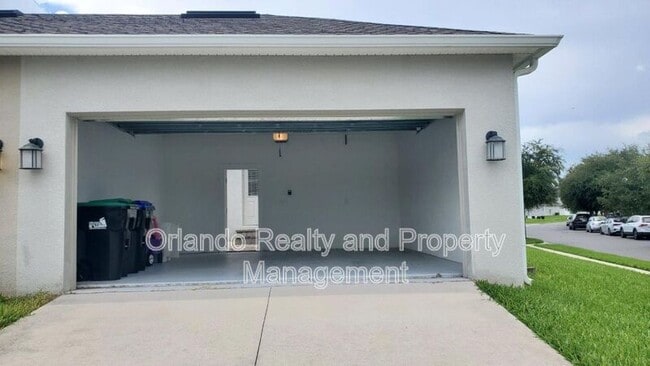 Building Photo - 11013 Suspense Dr