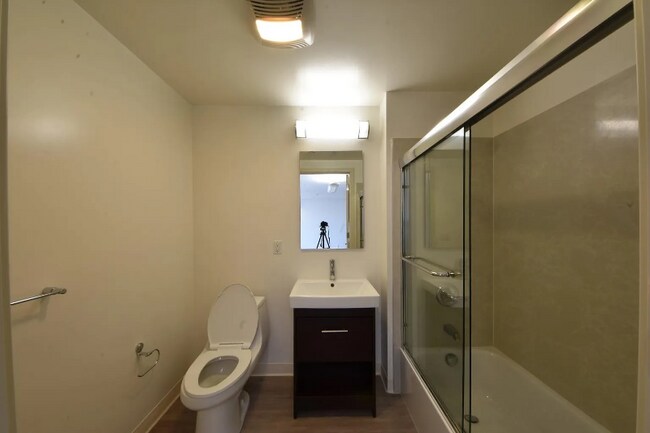 Building Photo - 480 Potrero Ave