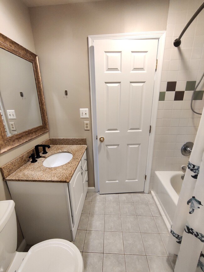 Building Photo - 3151D Covewood Ct