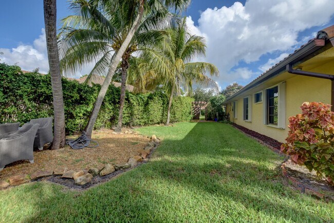Building Photo - 2570 NW 27th St