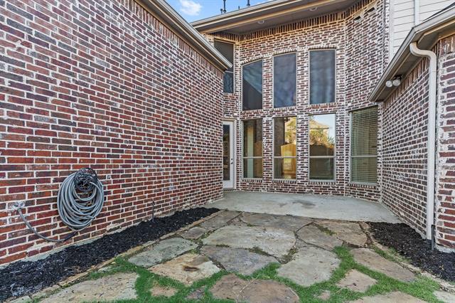 Building Photo - 4542 Carraway Dr