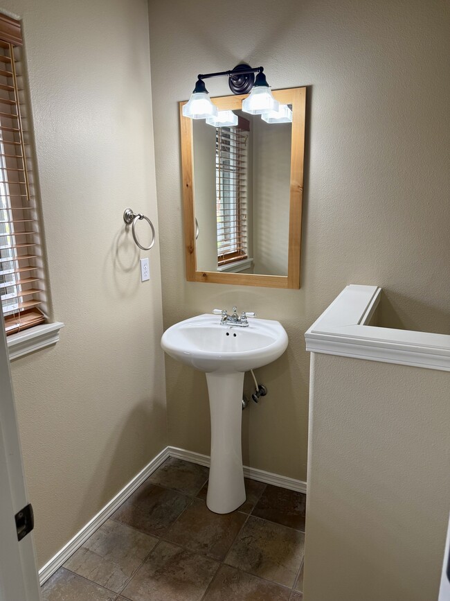 Building Photo - 20565 Sun Meadow Way