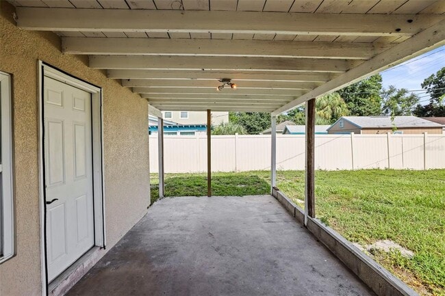 Building Photo - 2601 16th Ave N
