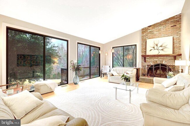 Building Photo - 10809 Nicholsridge Rd