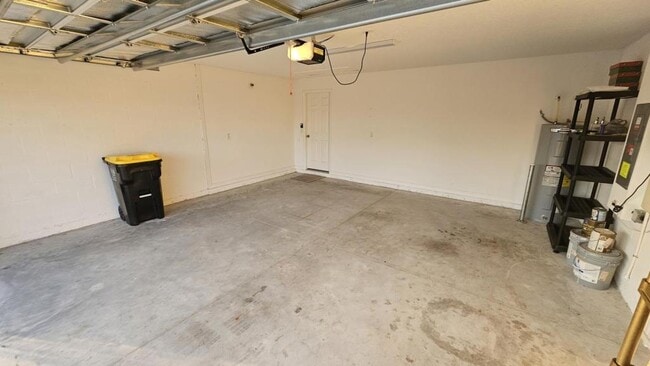 Building Photo - 1428 Axel Cir