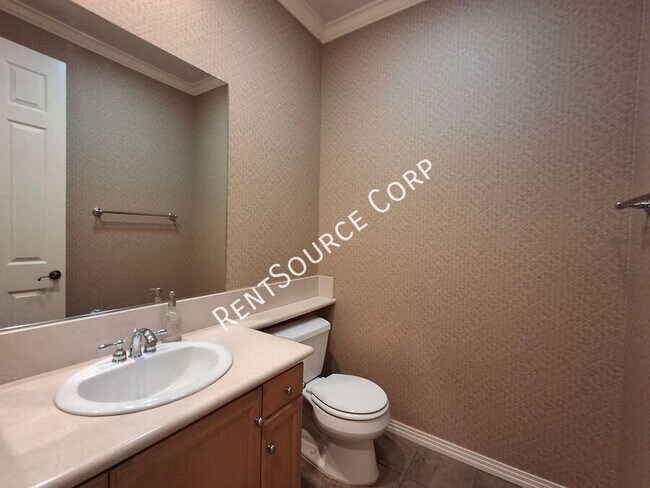 Building Photo - 27046 Maple Tree Ct