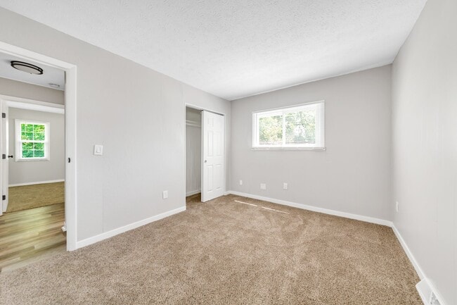 Building Photo - 522 Eastmoor Blvd