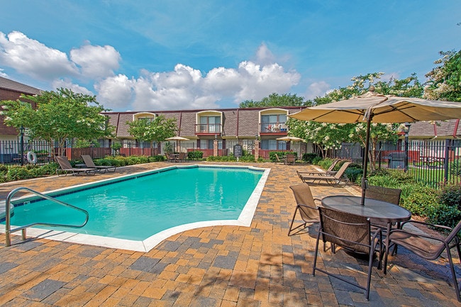 Building Photo - Garden Lane Apartment Homes