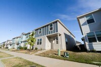 Building Photo - 5533 Topwater Trl