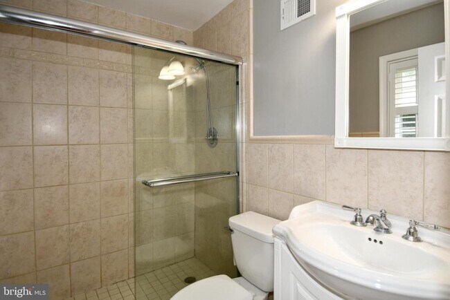 Building Photo - 4100 Dewmar Ct