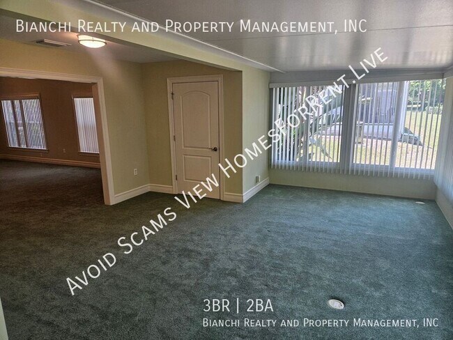 Building Photo - 2361 Bentley Dr