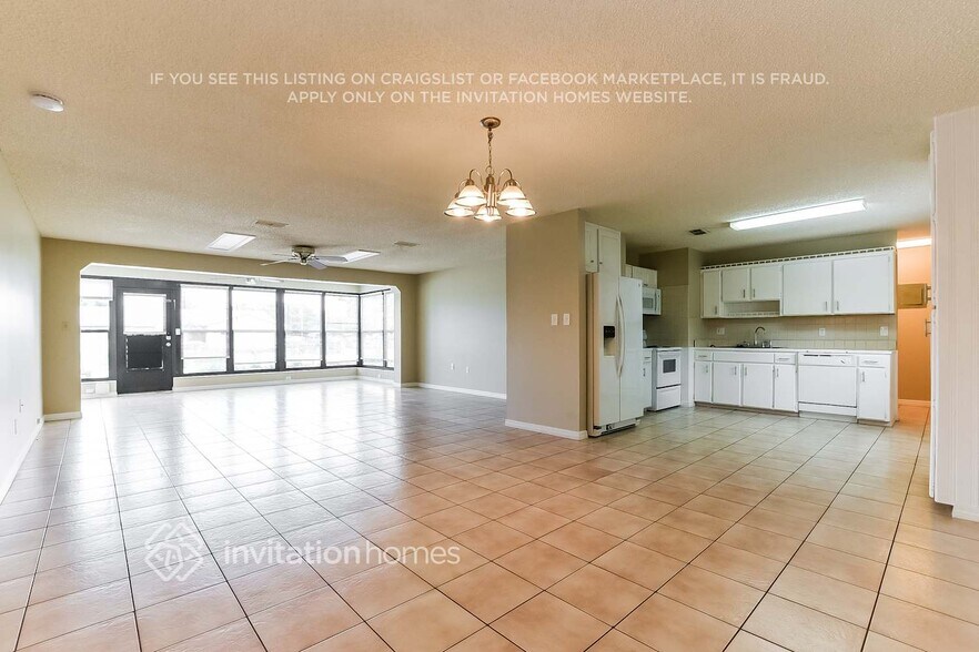 Building Photo - 1601 Stafford Rd