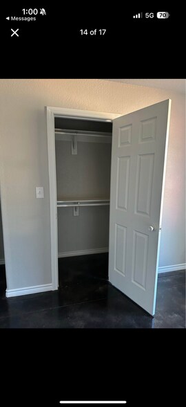 Building Photo - 725 E Locust St