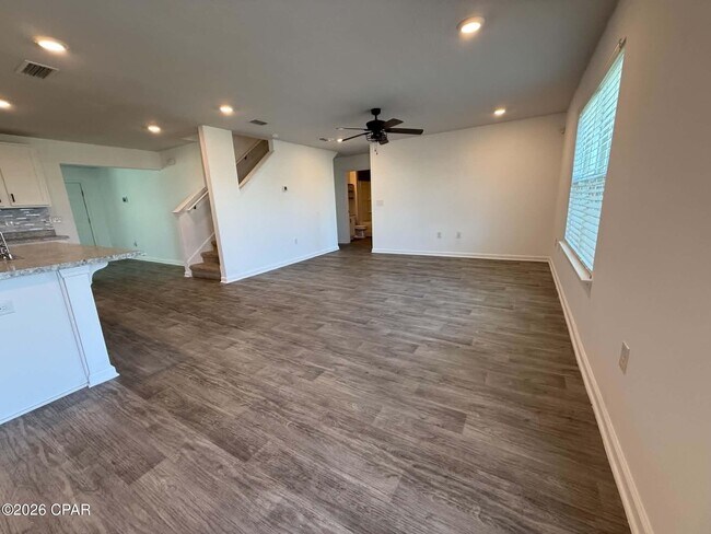 Building Photo - 7300 Ellie B Dr