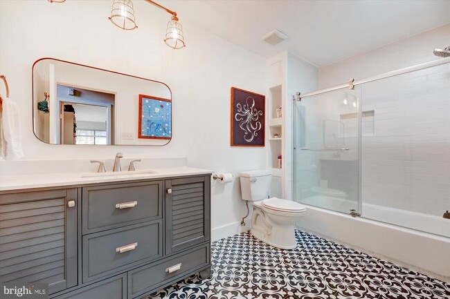 Building Photo - 7614 Carteret Rd