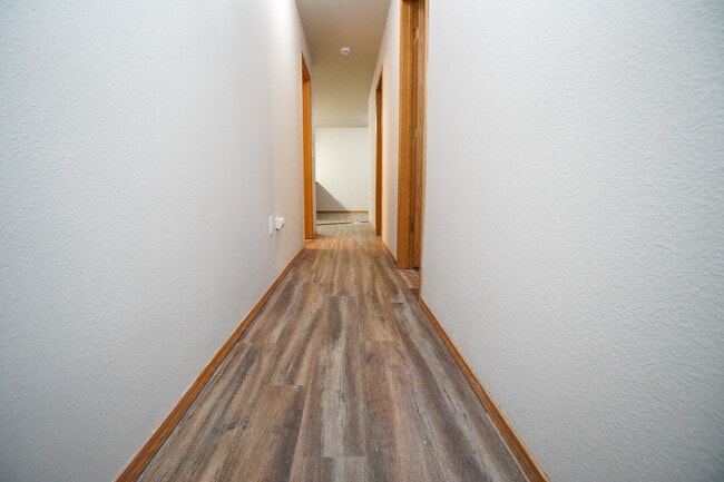 Building Photo - 79 E 2nd St N