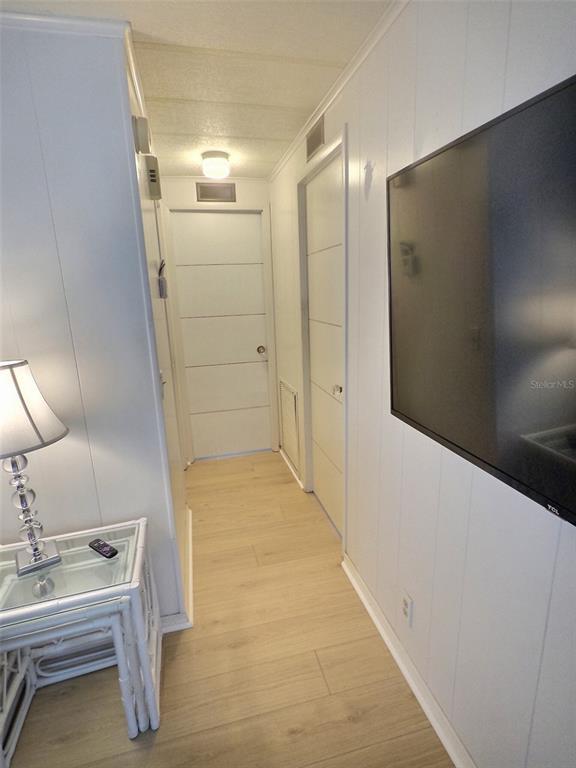 Building Photo - 46 E Palm Forest Dr