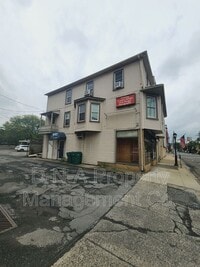Building Photo - 118 S Courtland St