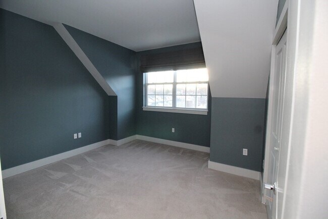 Building Photo - 1 Powder Mill Square