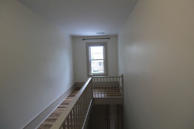 Building Photo - 56 Grindstone Rd