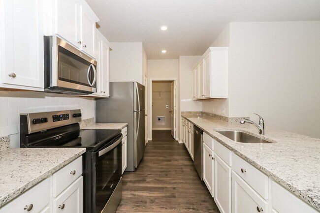 Building Photo - 8120 Sunberry Shadow Dr