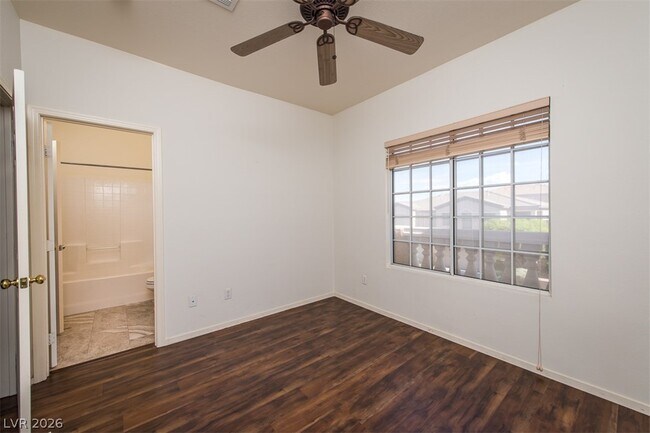 Building Photo - 227 Serenity Crest St