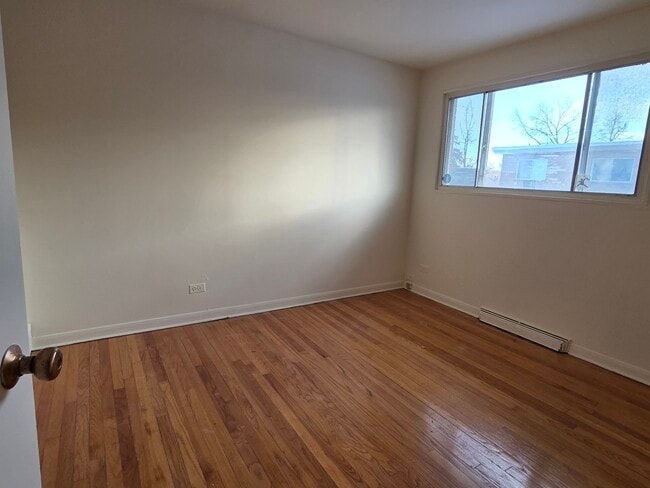 Building Photo - 8649 Niles Center Rd