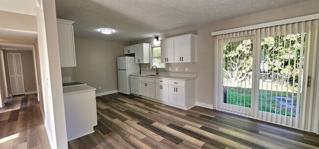 Building Photo - Get ½ Month Free—Apply & Get Approved! 3-B...