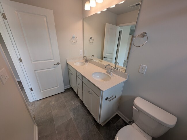 Building Photo - 1518 Tamarisk Ln