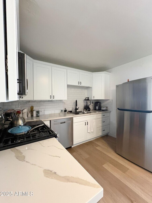 Building Photo - 3244 E Harvard St