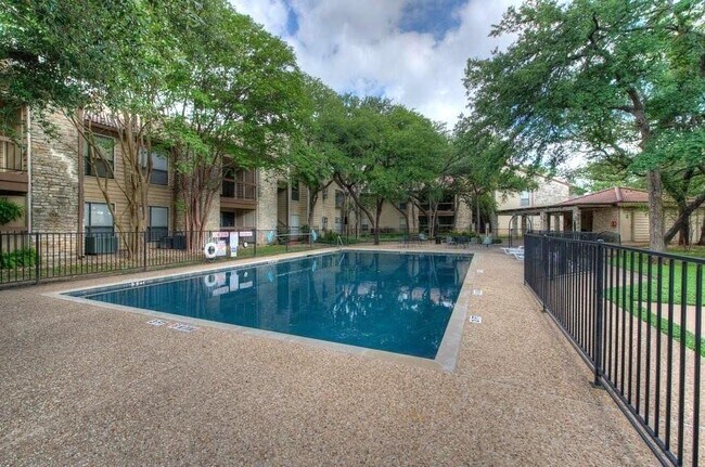 Building Photo - 8600 Fathom Cir