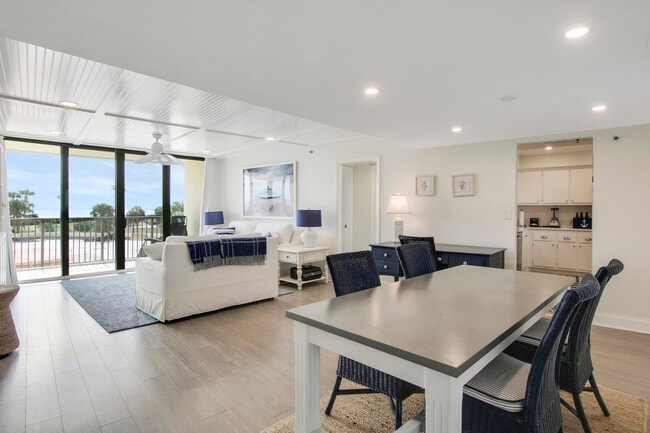 Building Photo - 200 Ocean Trail Way