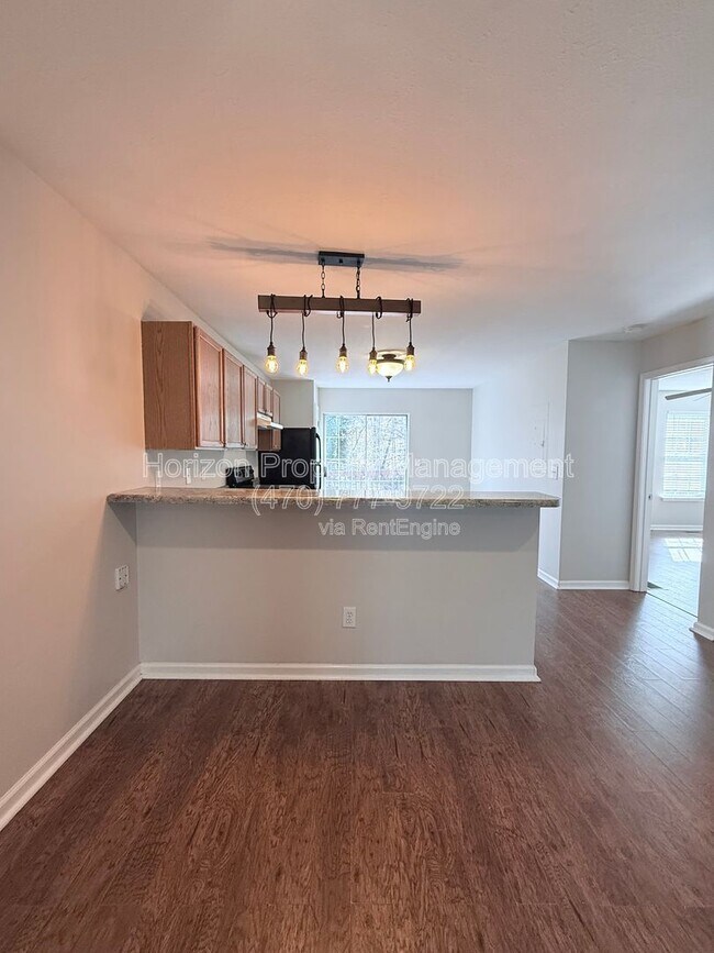 Building Photo - 9295 Horseshoe Bend