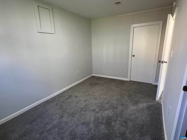 Building Photo - 1307 King St