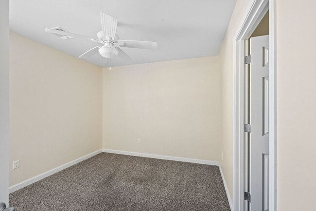 Building Photo - This very popular 2-story home floor plan ...
