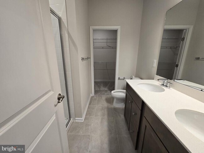 Building Photo - 4928 Dunhaven Dr