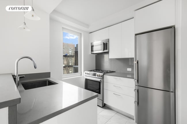 Building Photo - 111 E 115th St