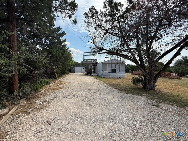 Building Photo - 1215 Cypress Dr