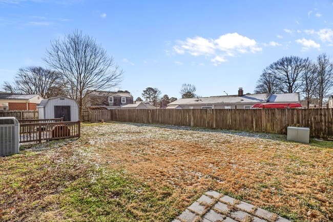 Building Photo - Charming Ranch Home Near Mt. Trashmore & Naval Bases